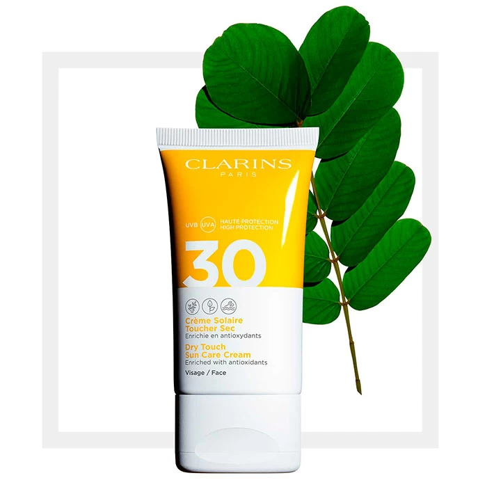 Clarins Crème Solaire Toucher Sec SPF30 4 Clarins Crème Solaire Toucher Sec SPF30 - Imagen 2