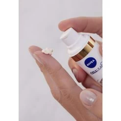 NIVEA Cellular Luminous630 Antimanchas Día SPF50 -Tienda De Cosméticos 198743 4